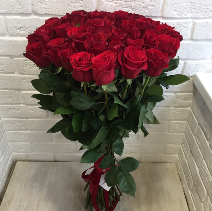 Красные розы Гран При в Петропавловске-Камчатском Букет Красные розы Гран При в Петропавловске-Камчатском
