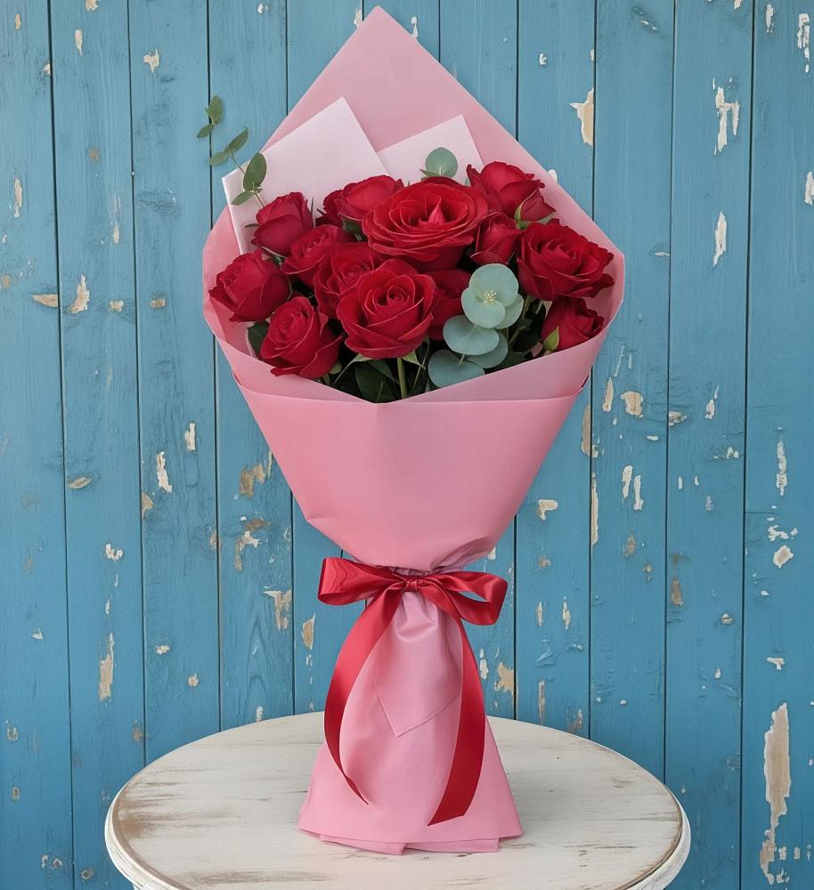 Букет красный бархат в Петропавловске-Камчатском Букет цветов из: Розы в Петропавловске-Камчатском