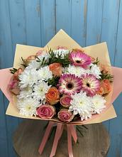 Букет гармония природы в Петропавловске-Камчатском Букет цветов из:  Розы, Герберы и Хризантемы в Петропавловске-Камчатском