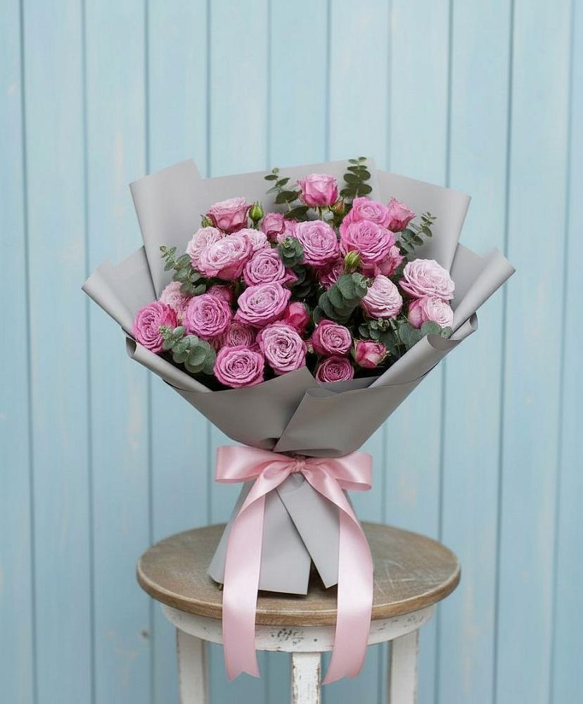 Композиция Яркий комплимент в Петропавловске-Камчатском Букет цветов из: Розы в Петропавловске-Камчатском