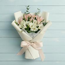Букет Утренний поцелуй в Петропавловске-Камчатском Букет цветов из:  Альстромерии в Петропавловске-Камчатском