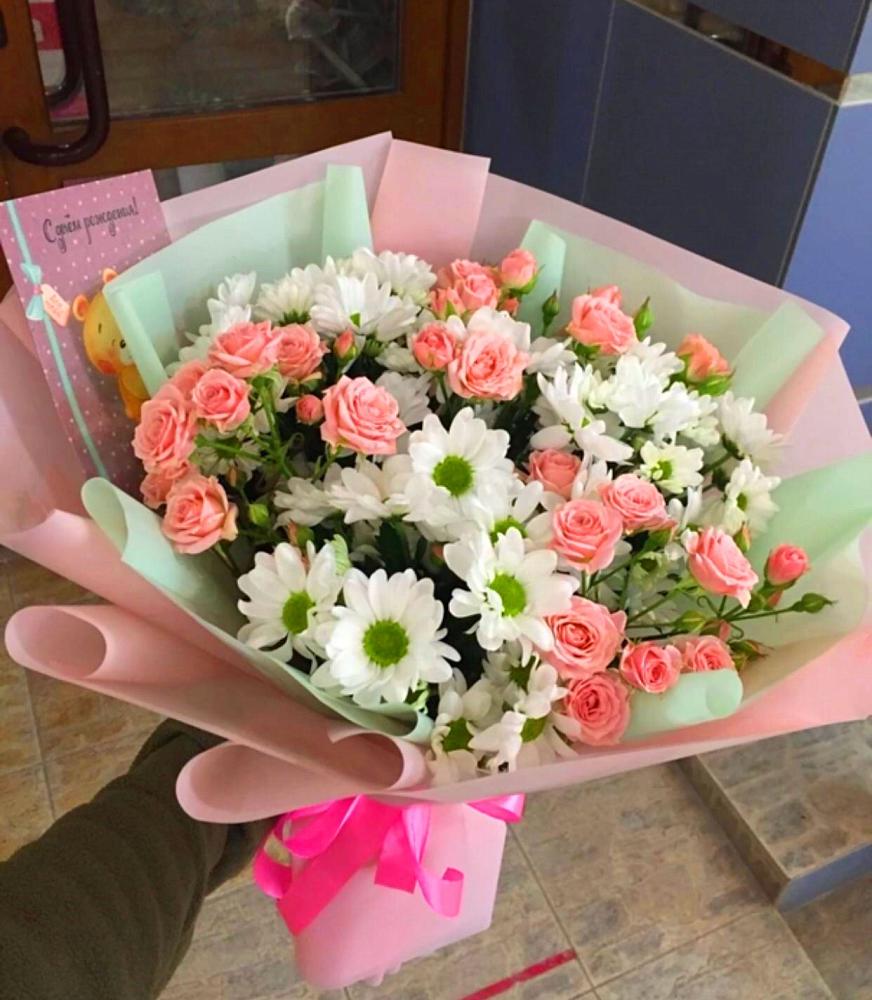 Букет цветов из: Розы и Хризантемы в Петропавловске-Камчатском