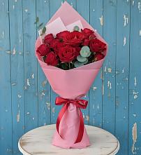 Букет красный бархат в Петропавловске-Камчатском Букет цветов из:  Розы в Петропавловске-Камчатском