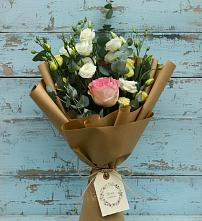 Букет нежный привет #REPLACE_PRED# Петропавловске-Камчатском Букет цветов из:  Розы и Лизиантусы #REPLACE_PRED# Петропавловске-Камчатском